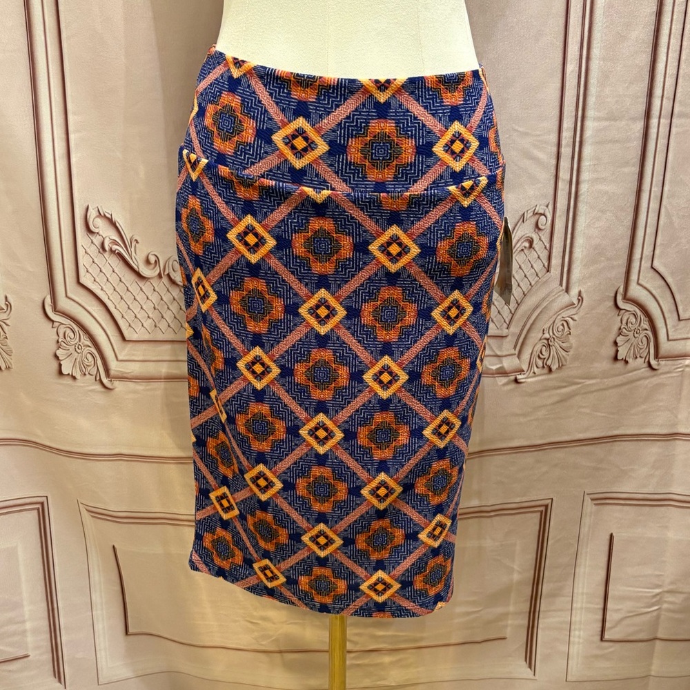 Lularoe Small Multiprint Cassie skirt